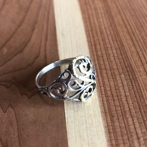 925 sterling Silver Filigree Ring W/ Gold Detail